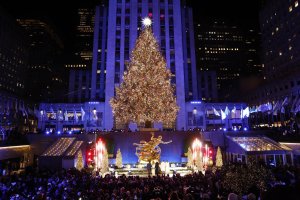 Rockefeller Christmas Tree lit, announcing start of 2025 holiday season