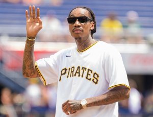 Romania sentences Wiz Khalifa to 9 months for marijuana use