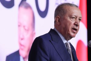 Turkish raid on alleged ISIS safe house leaves 3 police dead