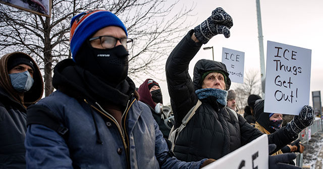
                            Alex Pretti Broke Rib During Anti-ICE Protest a Week Before He Was Shot