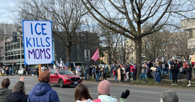 
                            Trump Directs DHS Not to Participate in 'Poorly Run' Dem Cities' Protests