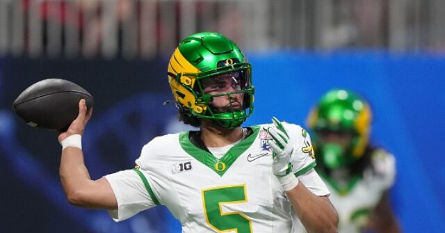 Dante Moore Will Return to Oregon in 2026, Shaking Up NFL Draft Boards