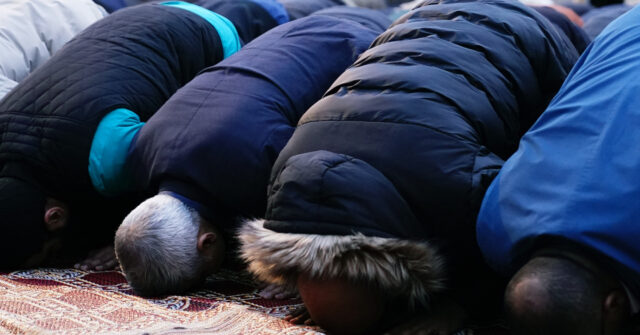 UK Bars Entry of Islamic ‘Hate’ Cleric From New Jersey