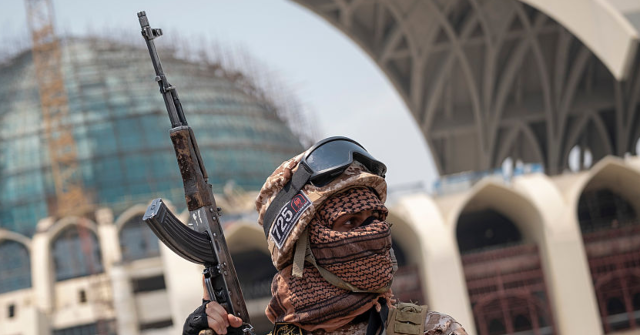 VIDEO: Iran Orders Shutdown as Crowds Chant 'Death to the Dictator!' During Economic Crisis