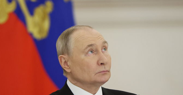 Russia Takes a Back Seat in Venezuela, Making No Clear Moves to Protect Nicolas Maduro