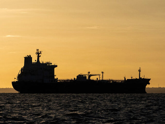 VENEZUELA-US-CONFLICT-CRISIS-OIL The silhouette of the Panamanian-flagged crude oil tanker Nord Star is seen during sunrise