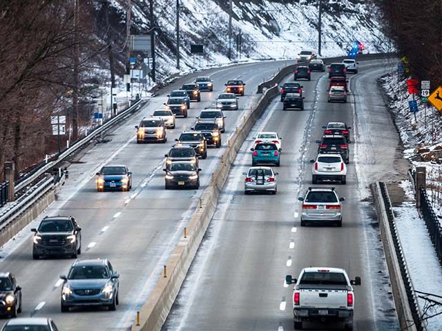 GettyImages1332676392 Highway traffic - Pittsburgh, Pennsylvania, USA