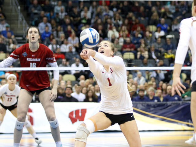 Girls College Volleyball