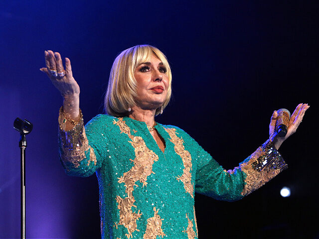 TORONTO, ONTARIO - JANUARY 17: Googoosh performs at Scotiabank Arena on January 17, 2025 i