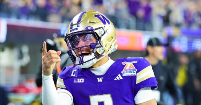 Washington QB Demond Williams Jr. to Enter Portal After Inking Deal to Return to Huskies