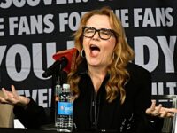 Actress Lea Thompson Is ‘F**king Pissed,’ Gets Choked up over Renee Good: ICE Agents &#