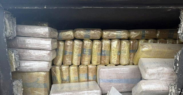 Two Mexican Army Soldiers Caught Smuggling Cocaine for Michoacan Cartel