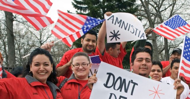 Senate Democrats Pushing Bureaucratic Amnesty into DHS Funding Bill