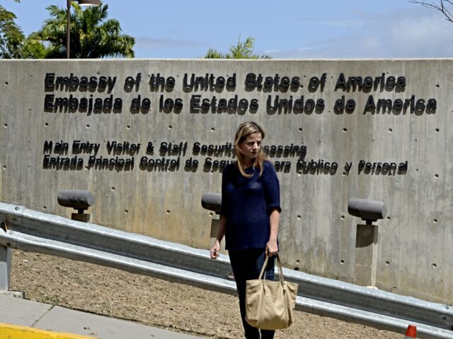 Report: U.S. Taking First Steps to Possibly Reopen Embassy in Venezuela