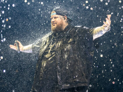 SEATTLE, WASHINGTON - AUGUST 31: Jelly Roll performs onstage during the Beautifully Broken