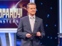 ‘Jeopardy!’ Host Ken Jennings Calls on Democrats to Prosecute Trump White House Staff &