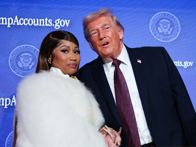 nickitrump WASHINGTON, DC - JANUARY 28: Musician Nicki Minaj (L) joins U.S. President Donald Trump on