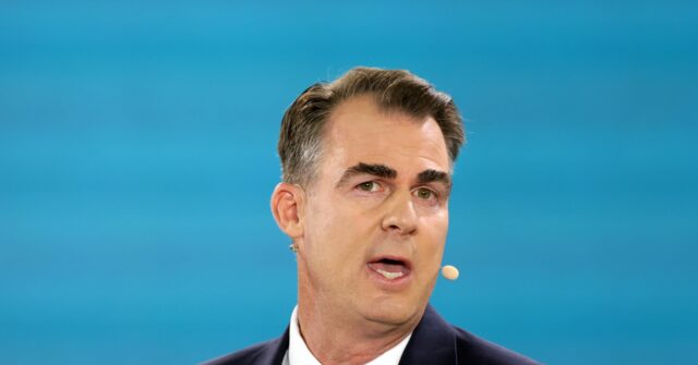 GOP Gov. Stitt Tells Trump to ‘Calm’ Politics by Letting States Import Migrants
