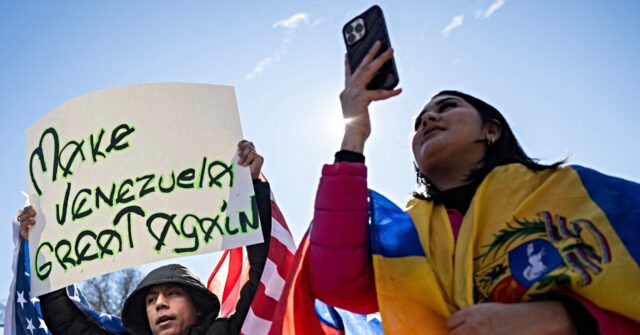 Venezuelans Chant 'Thank You, Trump!' Outside White House