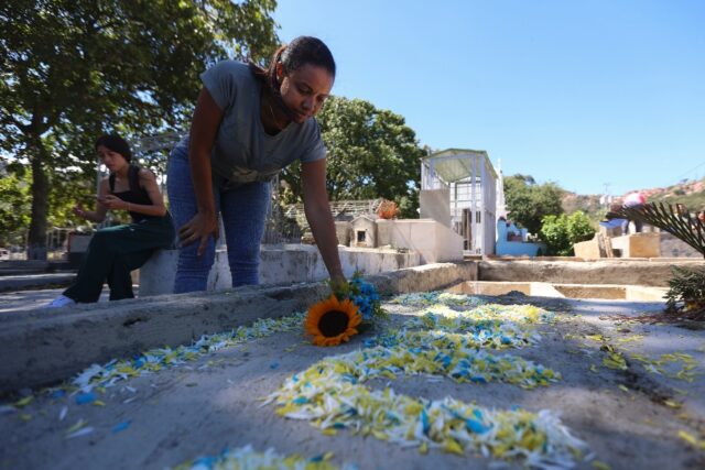 Natividad Martinez, his mother, visited on Sunday the cemetery where her son's remain