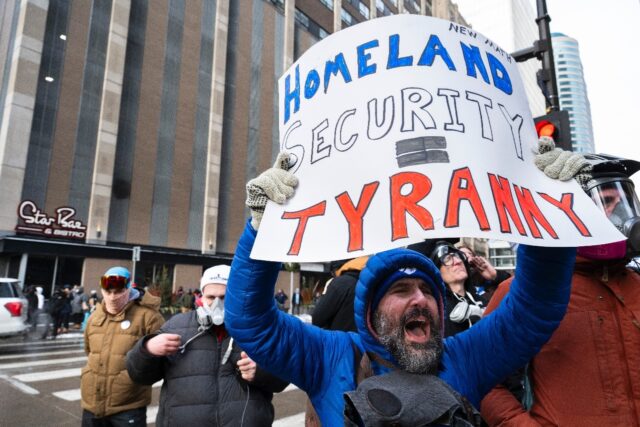 The Pentagon has ordered 1,500 US soldiers to prepare for a possible deployment to Minneso