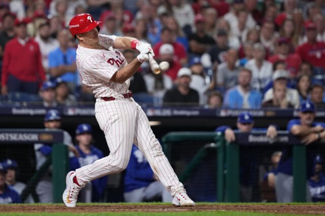 Phillies-Realmuto Baseball The Associated Press