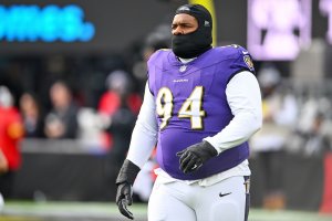 Baltimore Ravens sign defensive tackle John Jenkins to extension