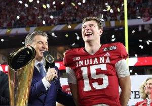 Indiana's Fernando Mendoza uses LinkedIn to declare for 2026 NFL Draft
