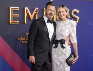 Jimmy Kimmel takes 'Colbert Questionert' on 'Late Show'