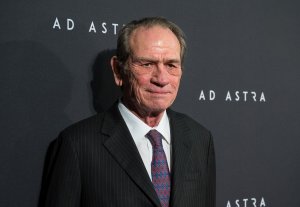 Tommy Lee Jones' family issues statement after his daughter's death