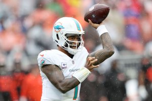 Tua Tagovailoa would support split from Miami Dolphins