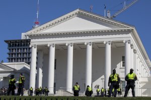 Virginia lawmakers OK congressional redistricting vote