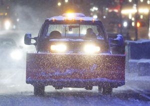 Whiteout causes 100-vehicle pileup in Michigan
