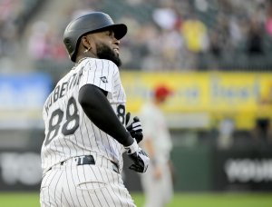New York Mets trade for Chicago White Sox outfielder Luis Robert Jr.