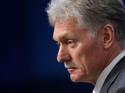 Title: Russia Putin Image ID: 25353443225429 Article: Kremlin spokesman Dmitry Peskov atte