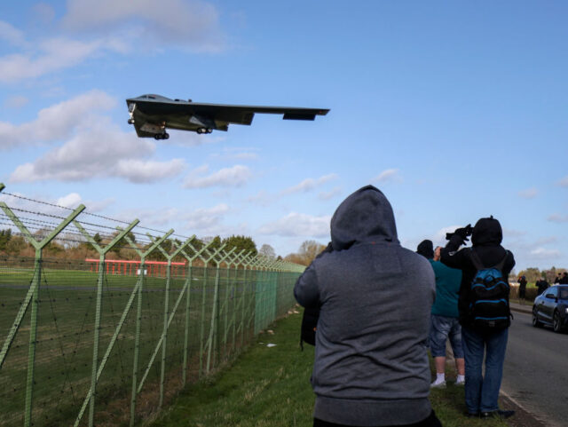 B-2 stealth bomber A US Air Force B-2 Spirit stealth bomber lands at RAF Fairford in Goucestershire. (Photo b