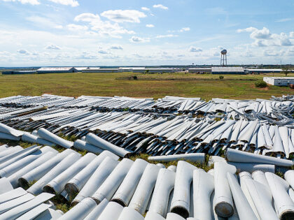 Lawsuits, Indictments in Texas Follow Illegal Dumping of Green Energy Wind Blades (FILE: B