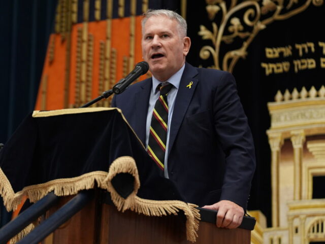 Former commander of British forces in Afghanistan Colonel Richard Kemp speaking at a rally