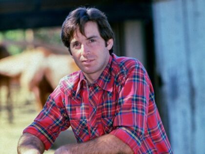 Robert Carradine, ‘Revenge of the Nerds’ and ‘Lizzie McGuire’ Star, Dies at 71