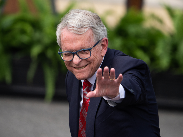 GettyImages-2209775379 UNITED STATES - APRIL 14: Ohio Governor Mike DeWine attends a ceremony with the 2025 Colle