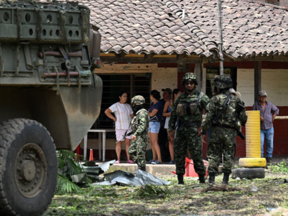 Colombian Military Bombs ELN and FARC Disputed Territory Hours After Trump-Petro Meeting
