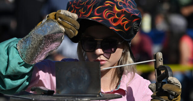 U.S. Factories Shift Into Higher Gear at Start of 2026 in Broad Acceleration