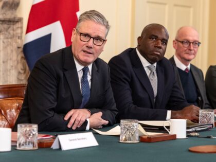 Cabinet Circles Wagons Around Starmer as Scottish Labour Leader Calls for PM’s Resignation