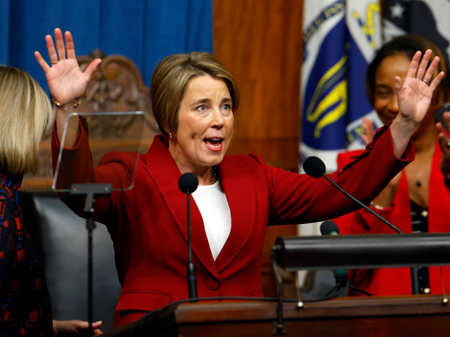 GettyImages-2257229620 Boston, MA - January 22: Massachusetts Governor Maura Healey delivers the State of the Com