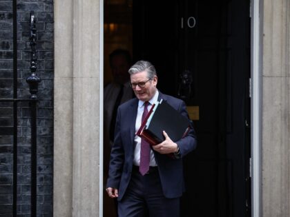 Starmer On The Ropes: Epstein-Mandelson Emails Scandal May Be Last Straw For Embattled British Prim