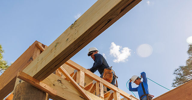 شركات تكساس توقف توظيف المهاجرين