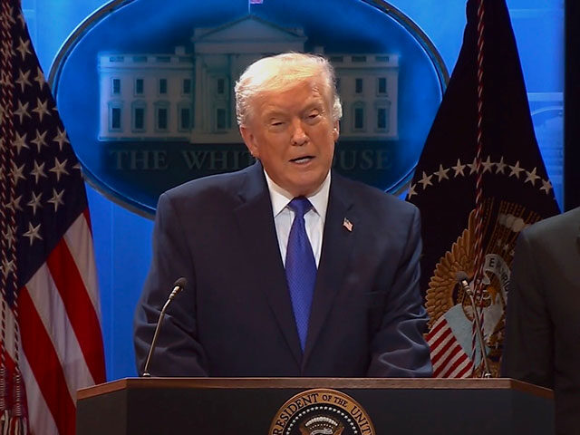 HBnxENqXUAAj0zD Donald Trump