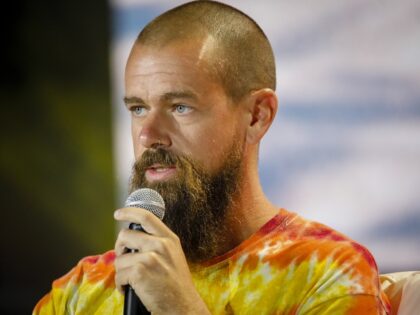 Jack Dorsey replaces Block workers with AI