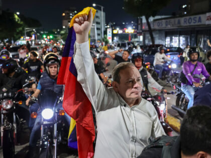08 February 2026, Venezuela, Caracas: Juan Pablo Guanipa (center), opposition leader and r