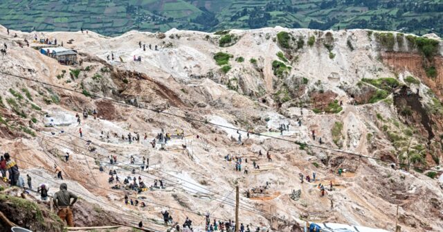 VIDEO: Rebels Say 200 Die in Congo Mine Collapse amid Unsafe Conditions